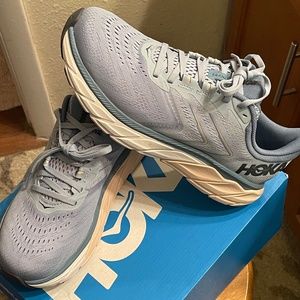 Hoka One One Arahi 5 Running Shoe 10(B) Women's